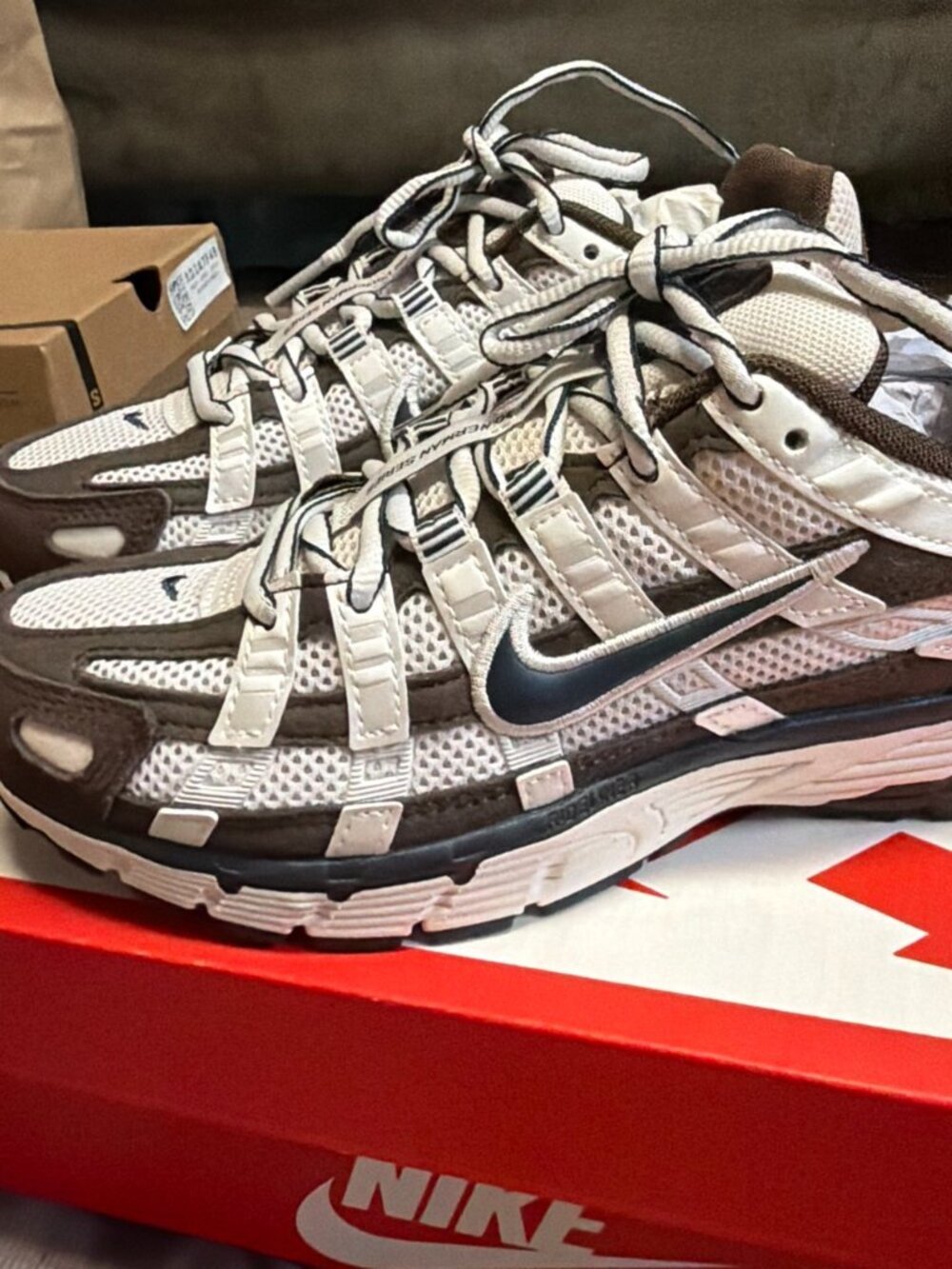 NIKE WOMENS U.S. WOMENS SIZE 5 P-6000 PHANTOM/ARMORY NAVY